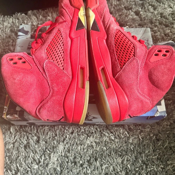 Jordan 5 Retro Red Suede size 8.5 - Picture 5 of 6